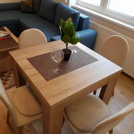 Modern In The Center- Location Apartment *