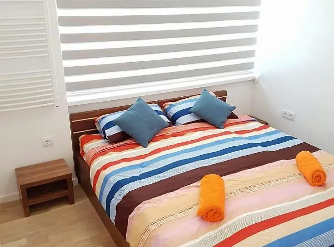 Modern In The Center- Location شقة *