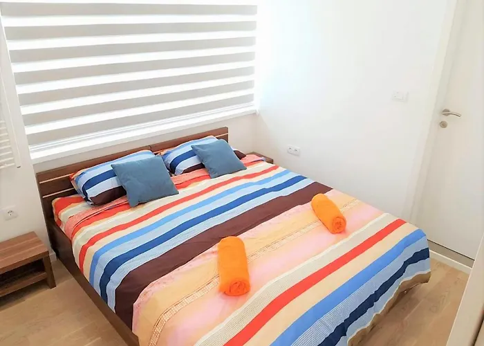 Modern In The Center- Location