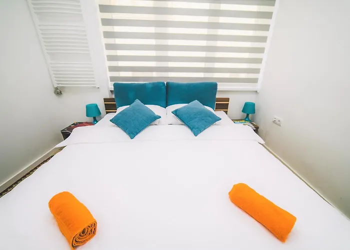 Modern In The Center- Location *